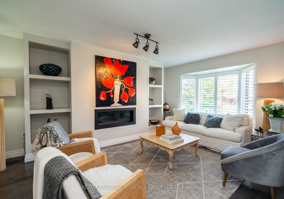 1-lilac-lane-springwater-ontario-s12803656