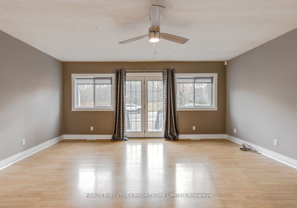 8-musquake-court-tiny-ontario-s12811862