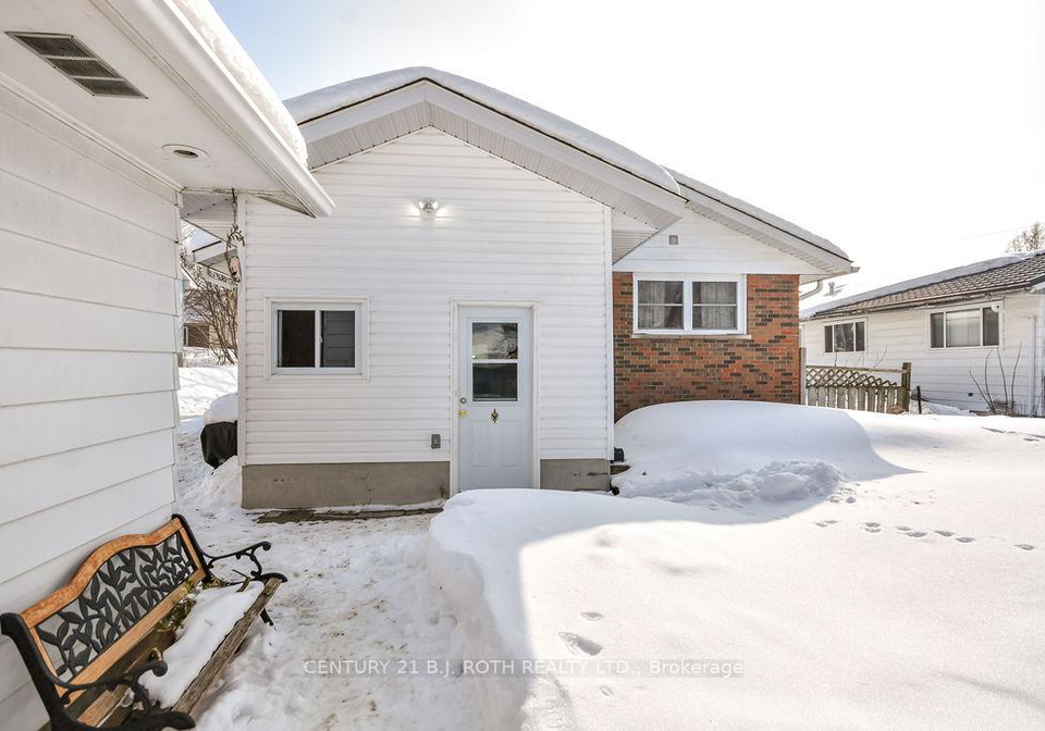 22-sheppard-street-severn-ontario-s12814242