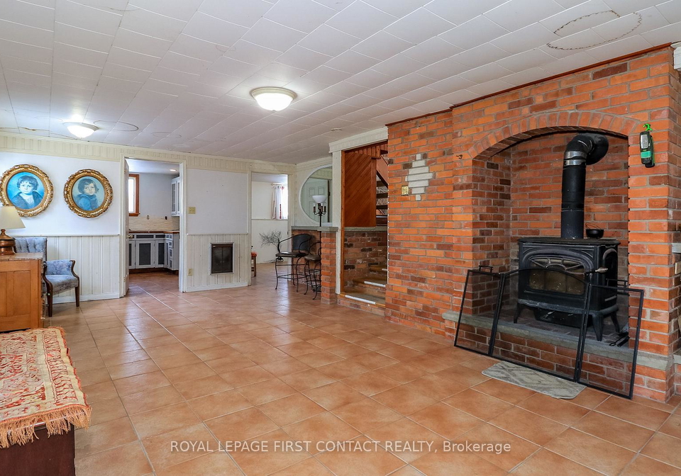 6237-2-concession-clearview-ontario-s12817020