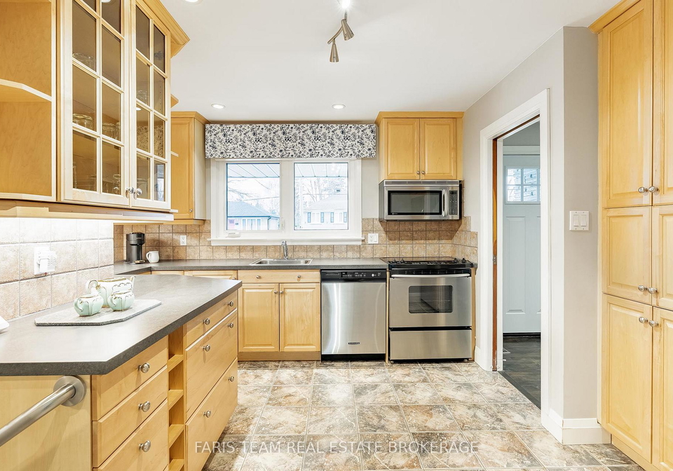 15-davidson-street-barrie-ontario-s12820166