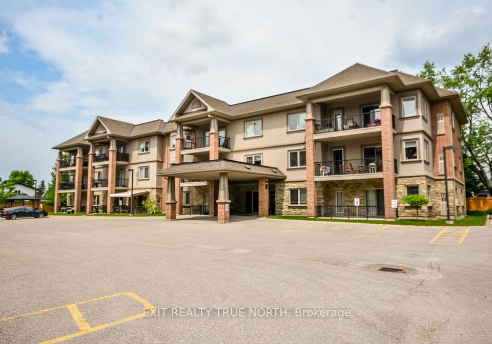 19b-yonge-street-n-springwater-ontario-s12822388