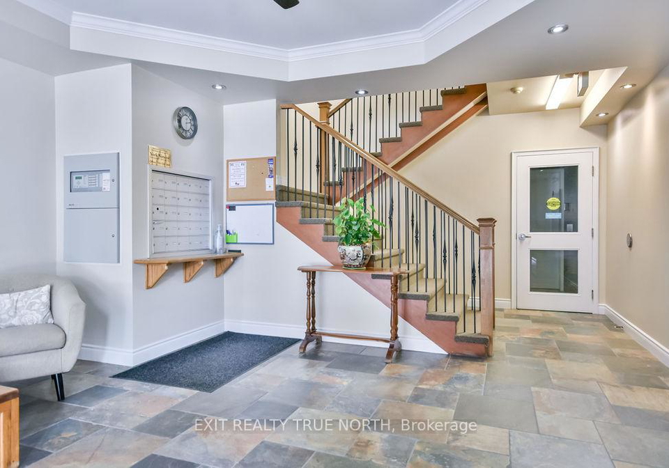 19b-yonge-street-n-springwater-ontario-s12822388