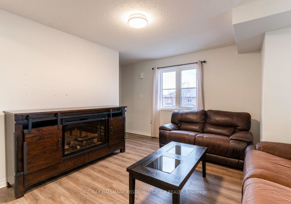 141-sydenham-wells-barrie-ontario-s12822440