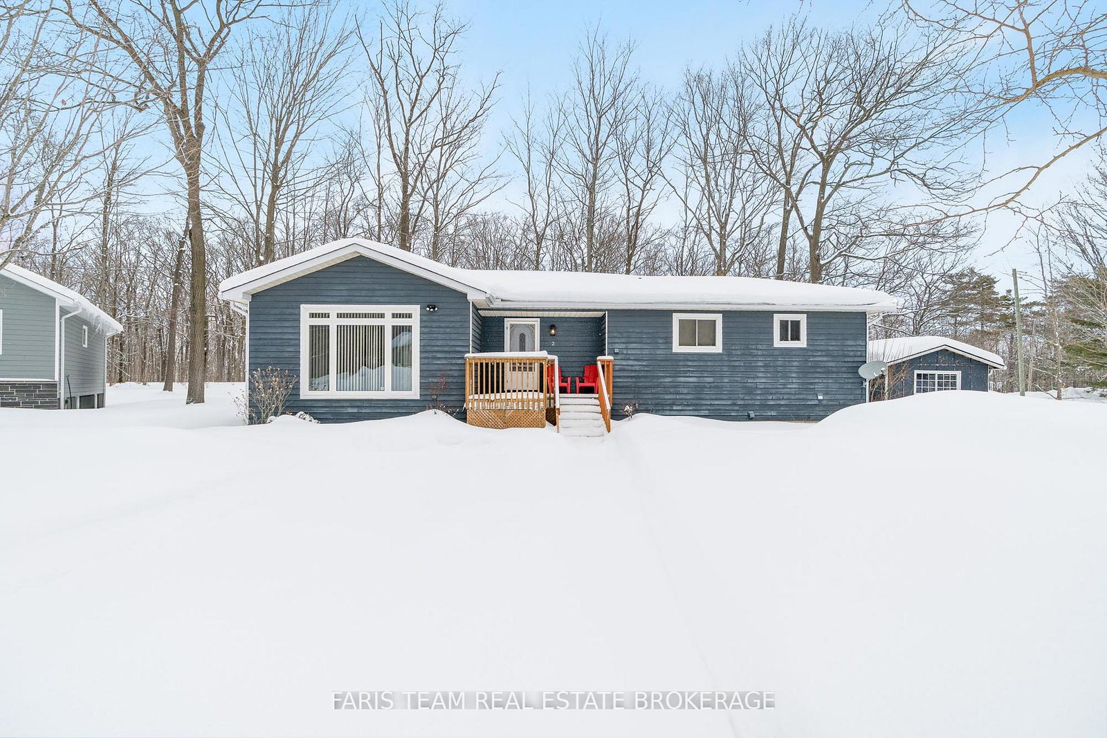 2-ojibway-court-tiny-ontario-s12823400
