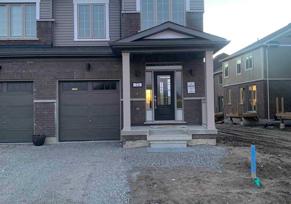 72-west-oak-trail-barrie-ontario-s12830186