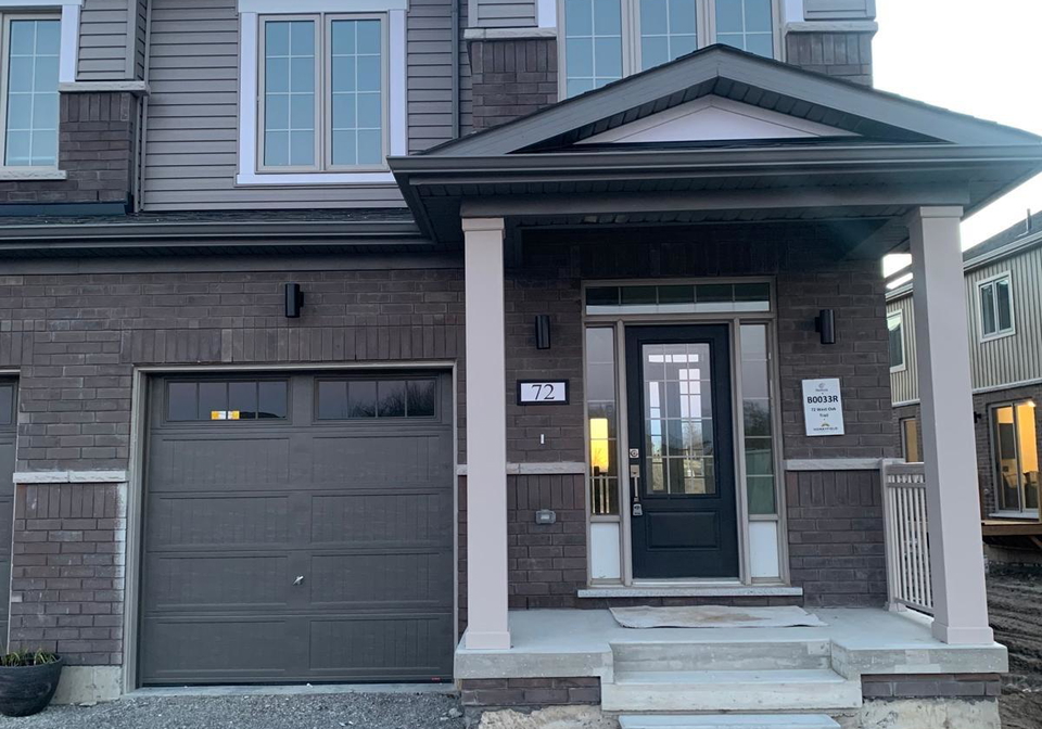 72-west-oak-trail-barrie-ontario-s12830186