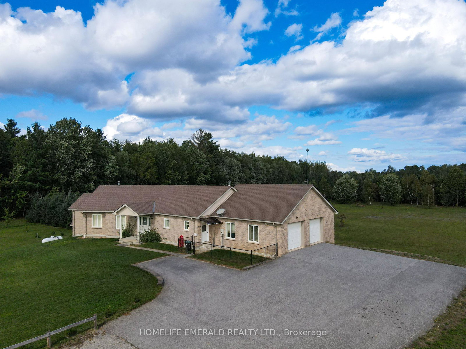 3175-34-concession-clearview-ontario-s12830720