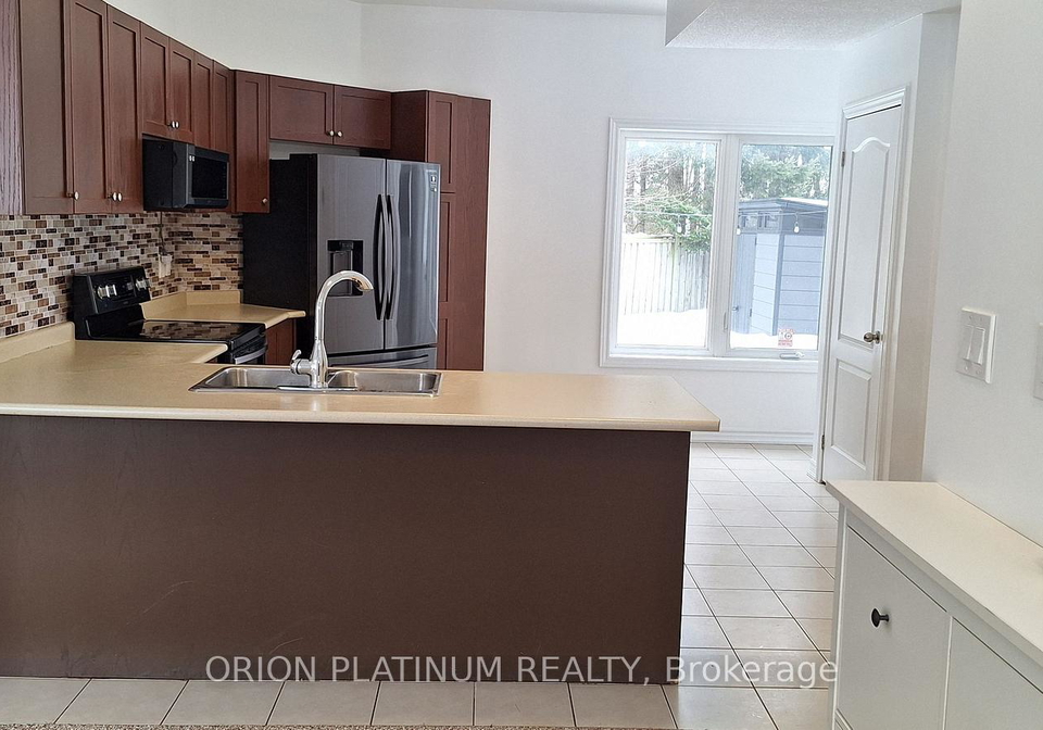33-arcadia-road-wasaga-beach-ontario-s12834258