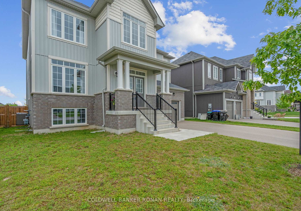 203-roy-drive-clearview-ontario-s12835368