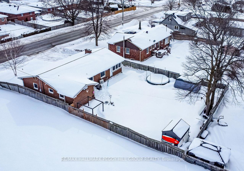 90-queen-street-e-springwater-ontario-s12835578