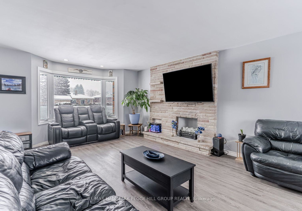 90-queen-street-e-springwater-ontario-s12835578