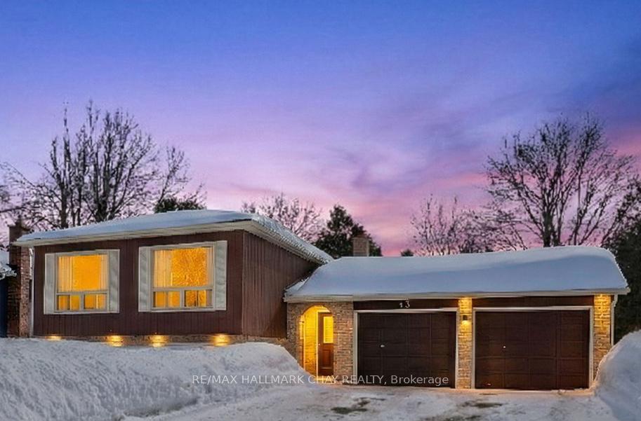 13-grand-place-barrie-ontario-s12836614