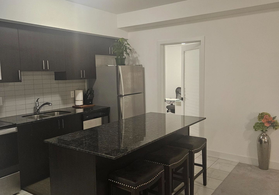 6-spice-way-barrie-ontario-s12837342