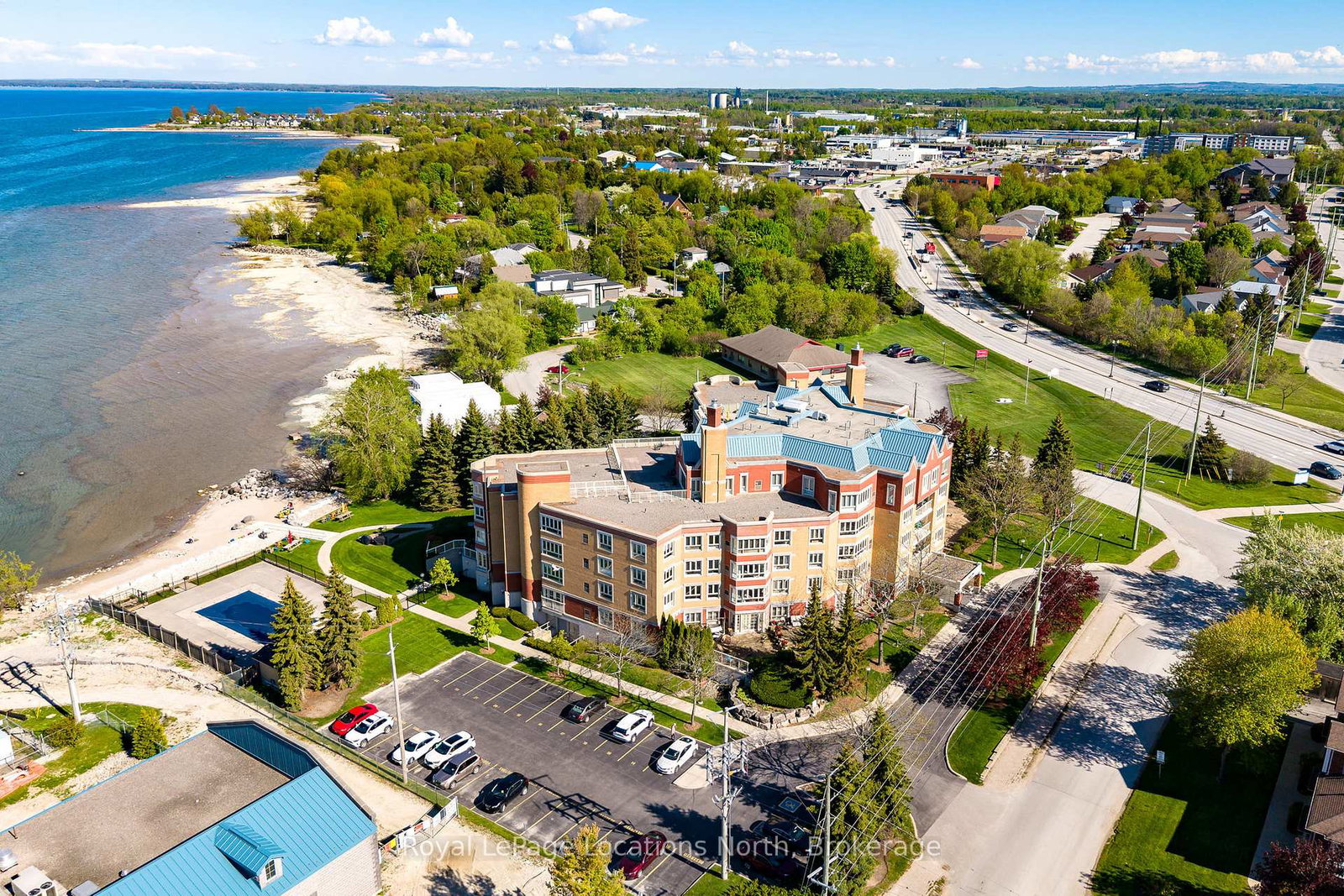 16-raglan-street-collingwood-ontario-s12838652