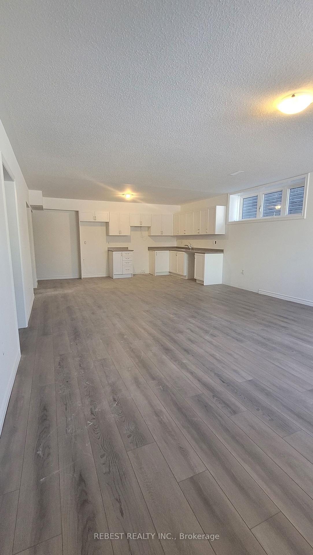 93-berkely-street-wasaga-beach-ontario-s12839058