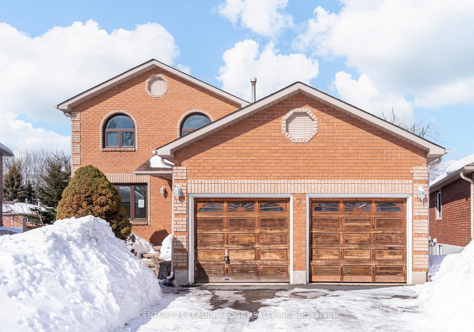 7-nugent-court-barrie-ontario-s12839332