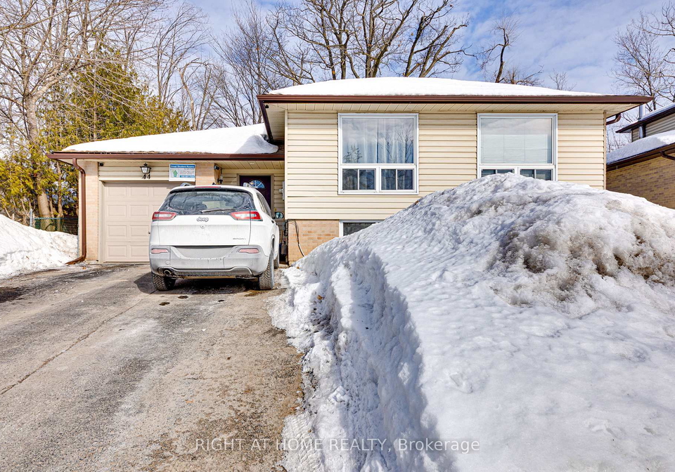 44-bernick-drive-barrie-ontario-s12839508