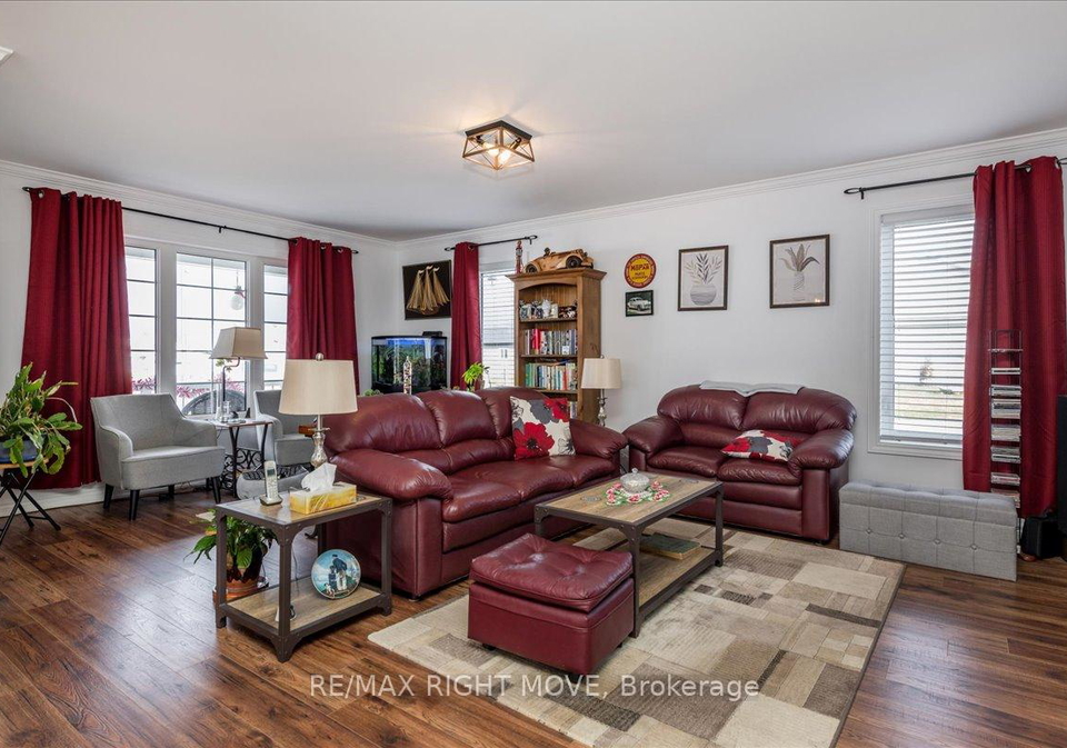 1-sinclair-crescent-ramara-ontario-s12842622