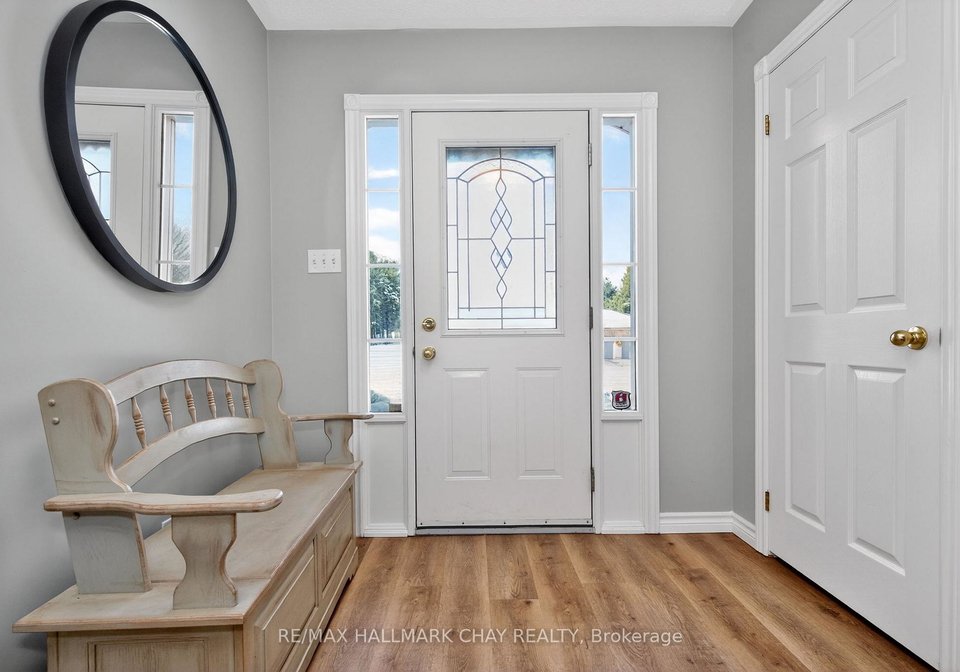 48-marlow-circle-springwater-ontario-s12842906