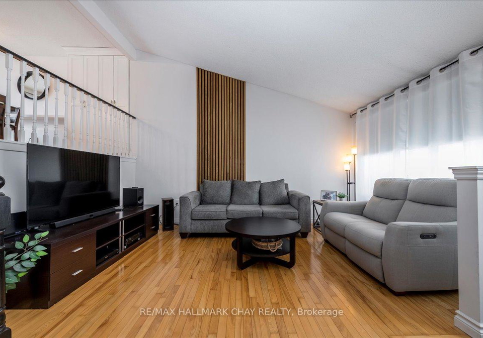 207-burns-circle-barrie-ontario-s12848424