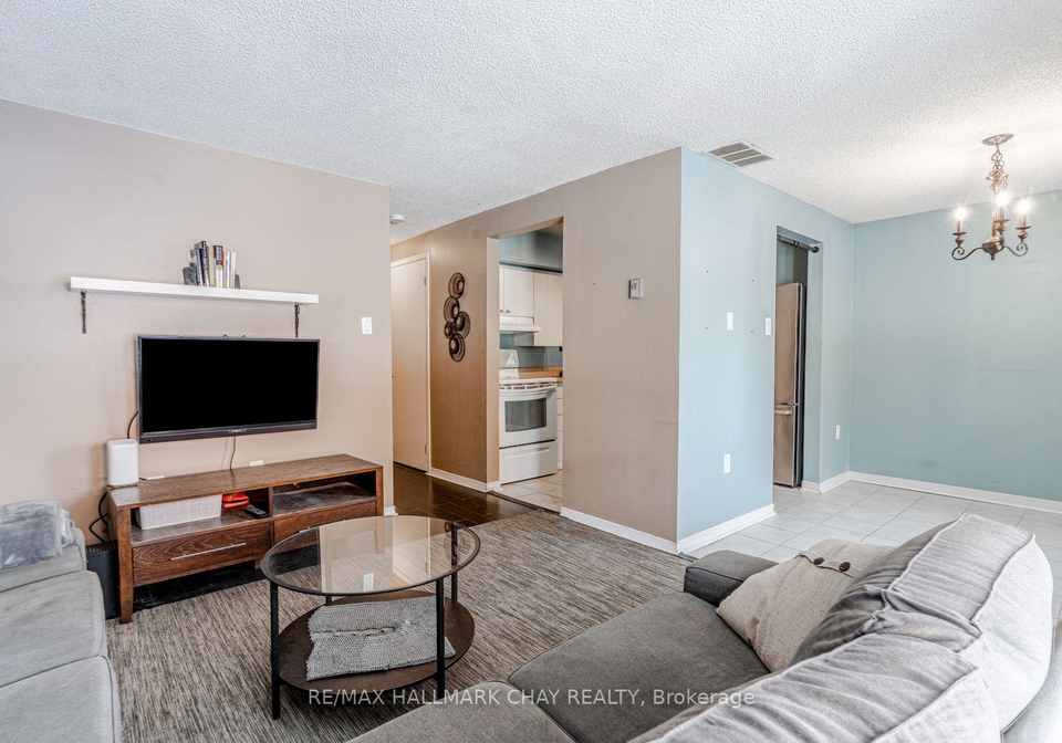 22-meadow-lane-barrie-ontario-s12849822