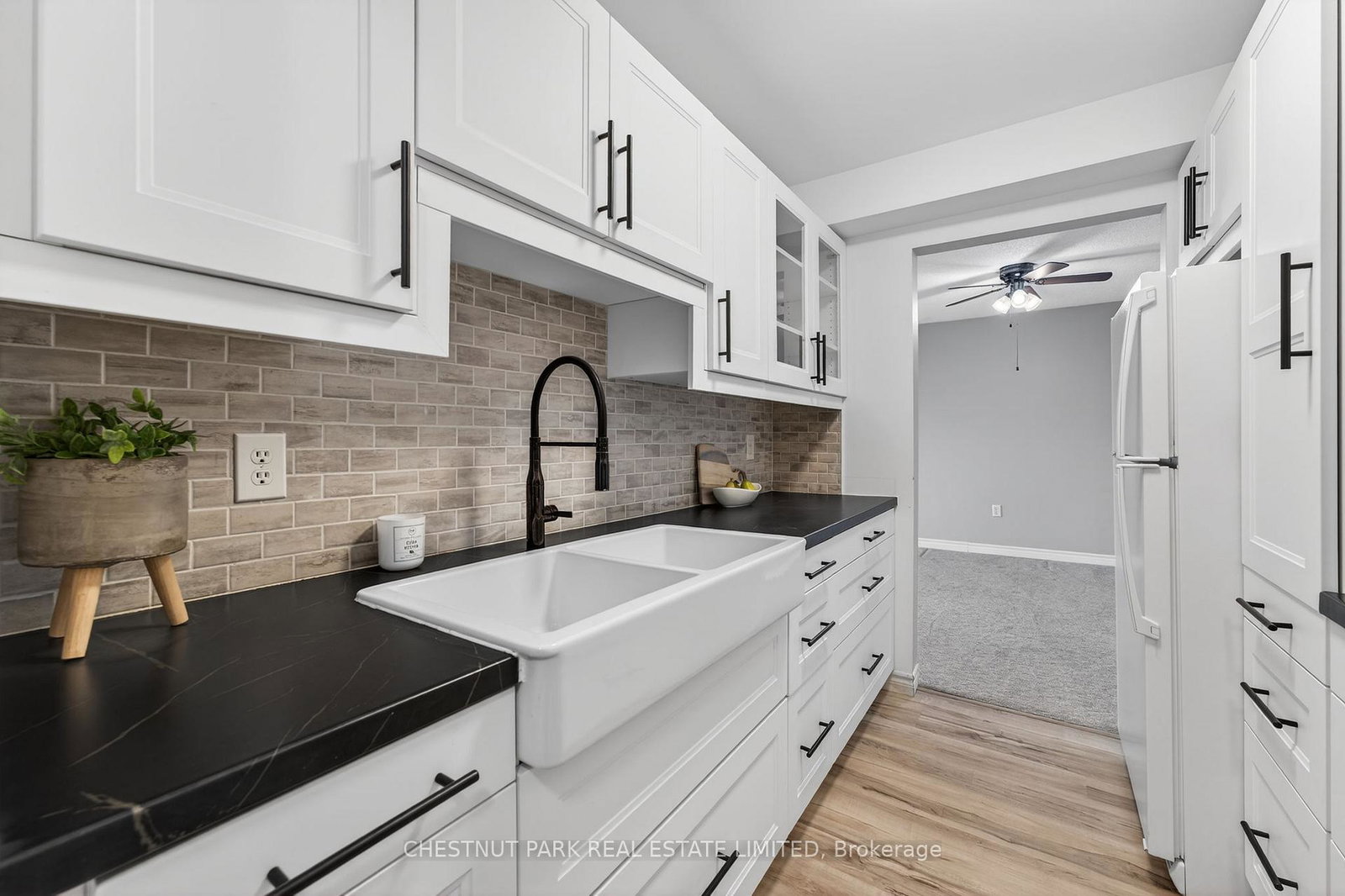 1-quail-crescent-barrie-ontario-s12849986