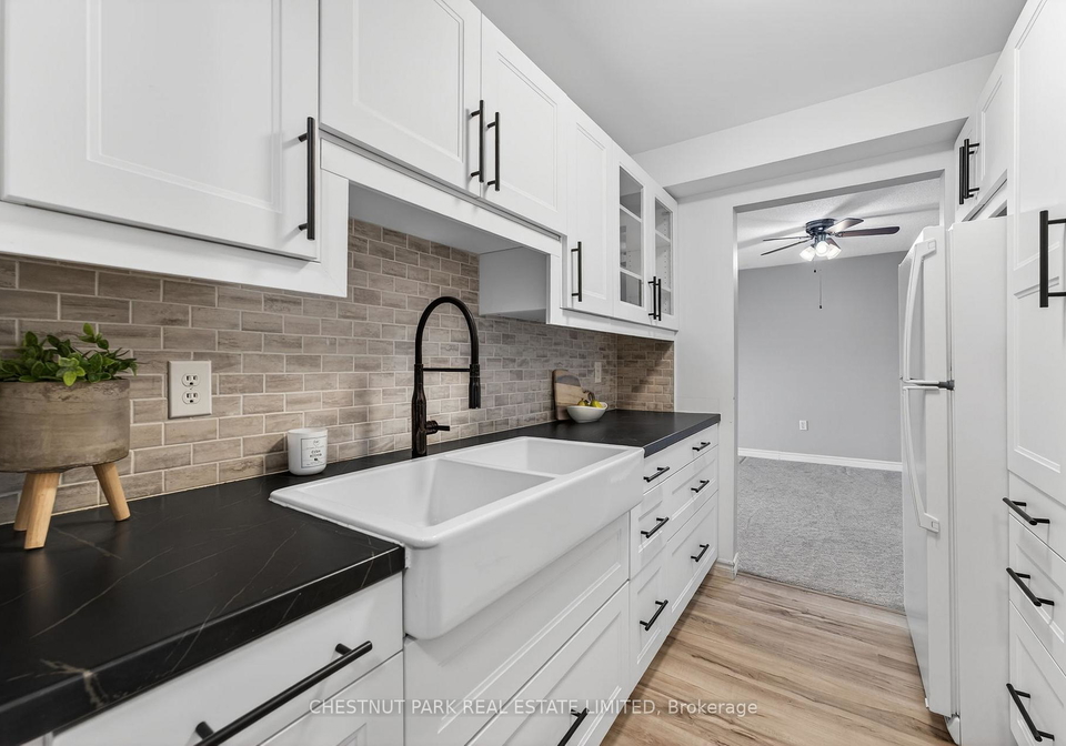 1-quail-crescent-barrie-ontario-s12849986