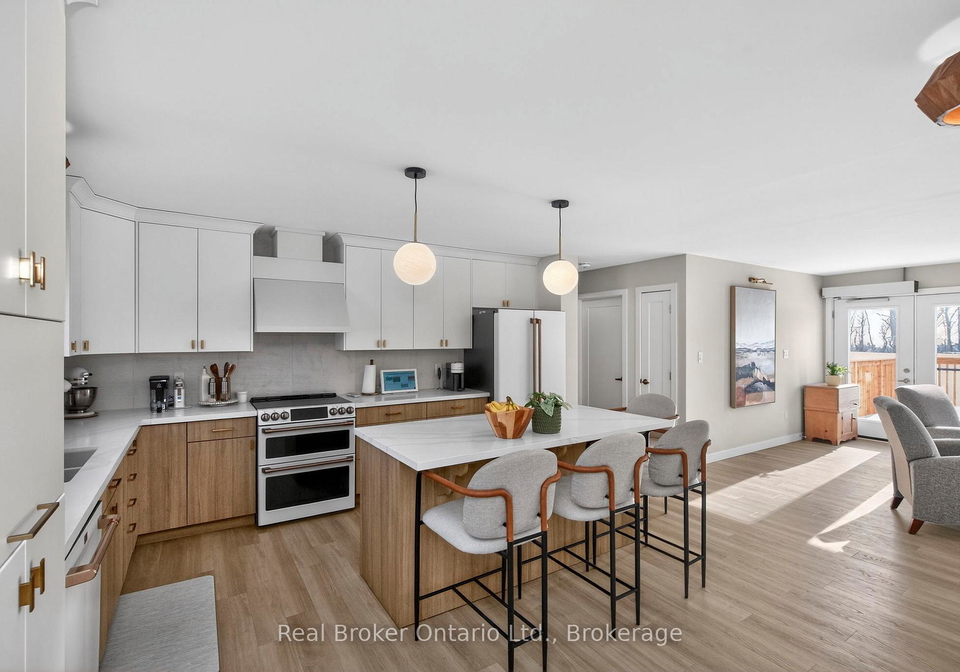 597-lafontaine-road-w-tiny-ontario-s12851078