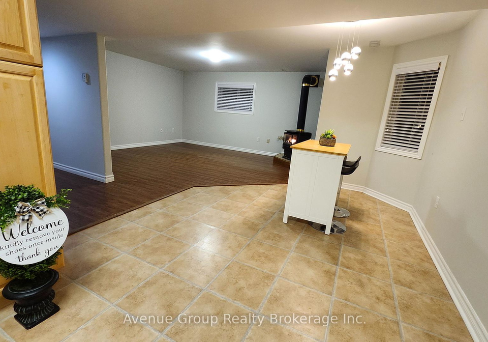 124-brown-wood-drive-barrie-ontario-s12851252
