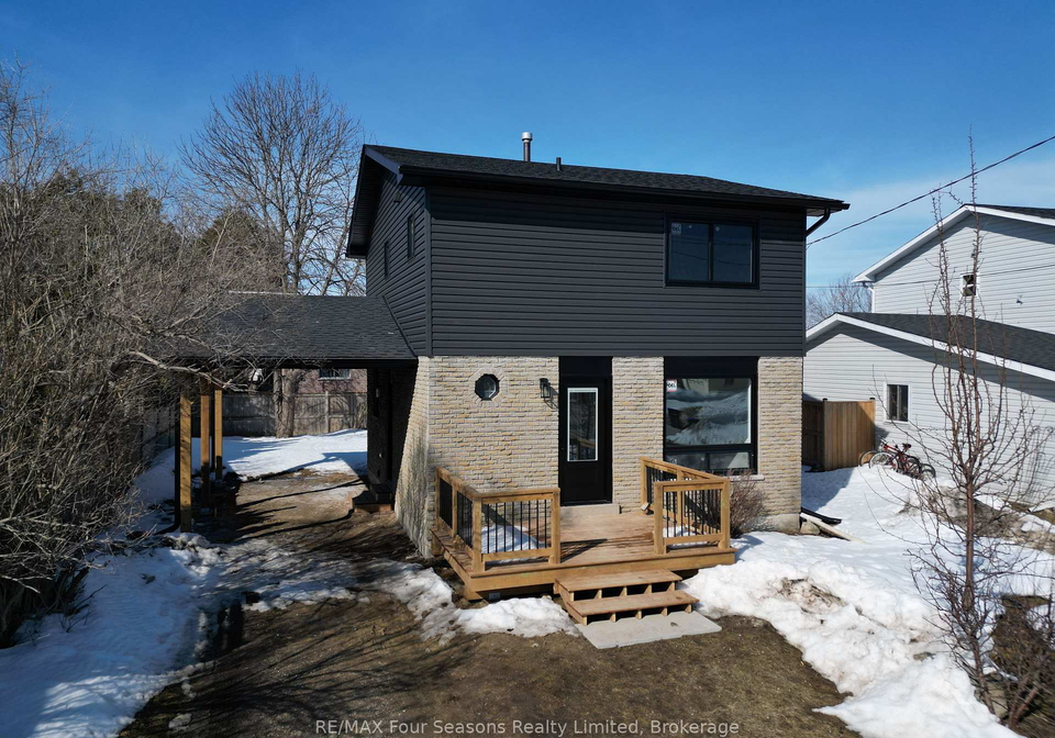 255-valleyfield-crescent-clearview-ontario-s12851730