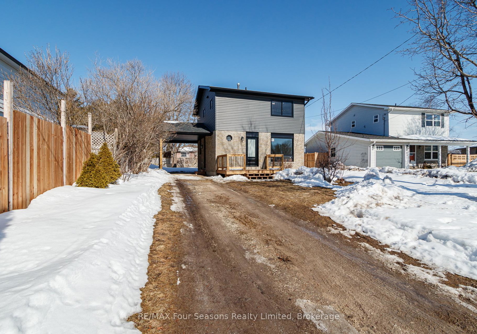 255-valleyfield-crescent-clearview-ontario-s12851730