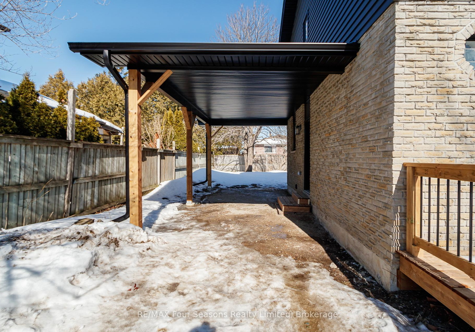 255-valleyfield-crescent-clearview-ontario-s12851730