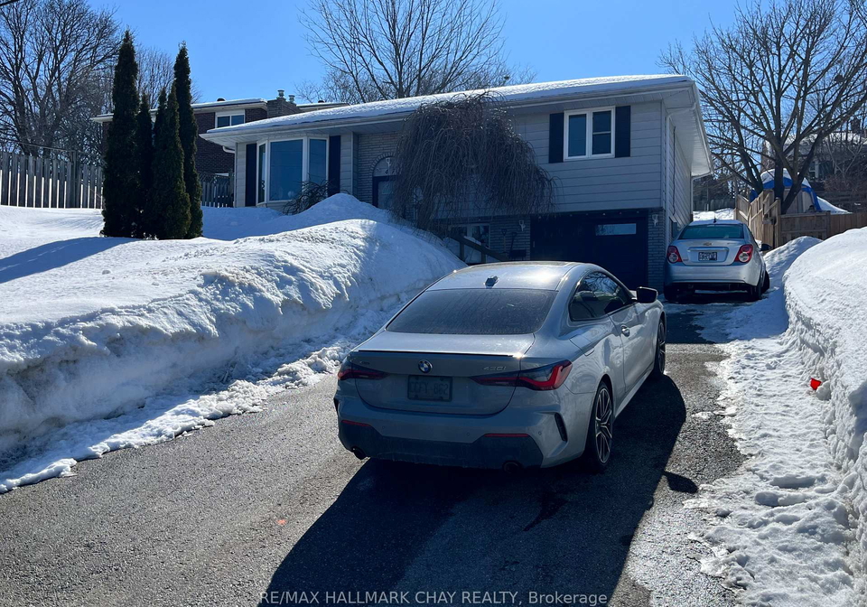 47-baldwin-lane-barrie-ontario-s12854698