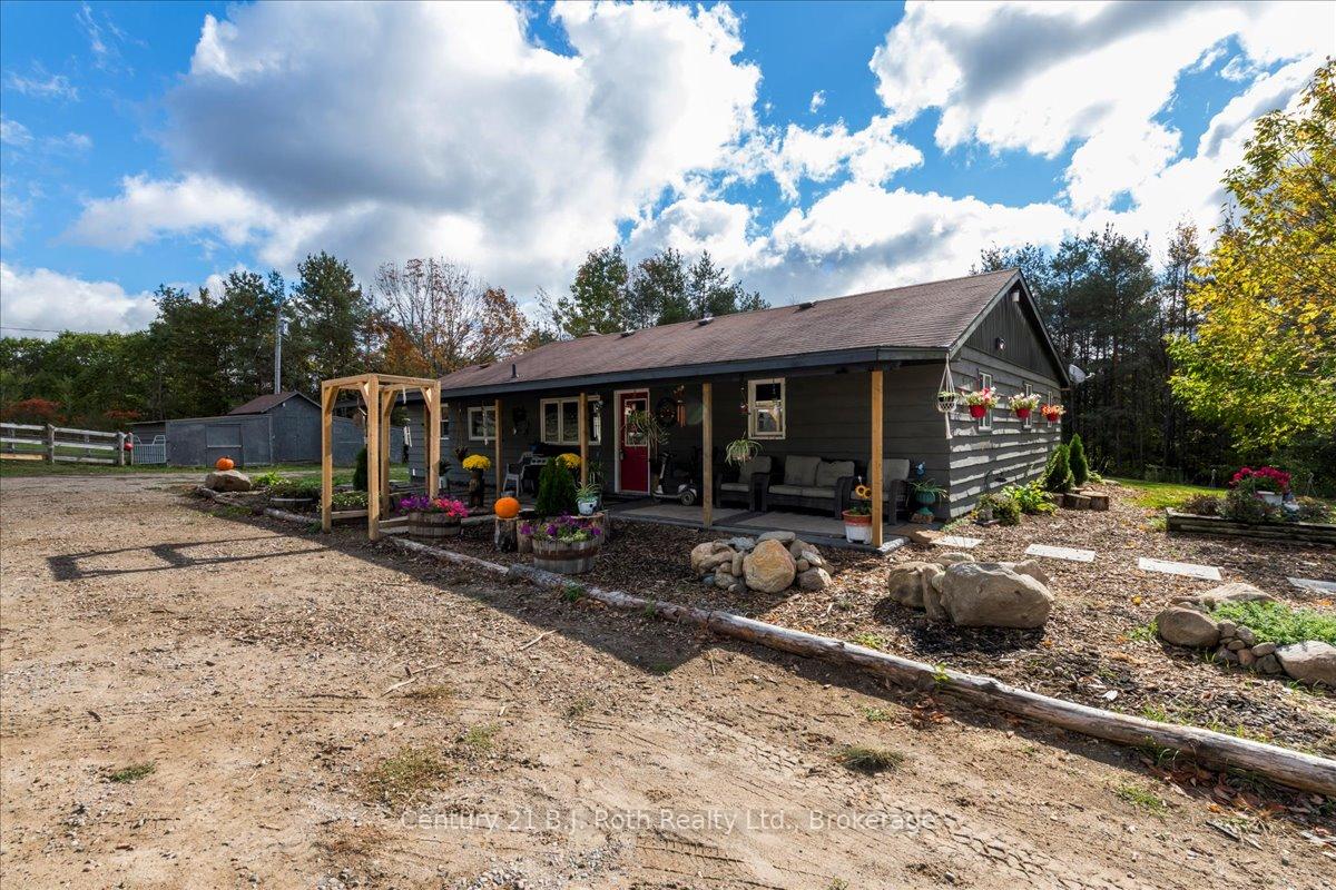 2286-flos-10-road-springwater-ontario-s12855224