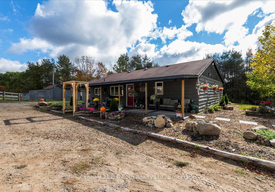 2286-flos-10-road-springwater-ontario-s12855224