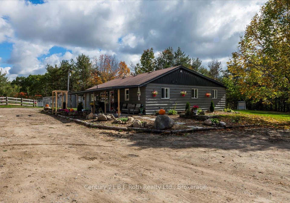 2286-flos-10-road-springwater-ontario-s12855224