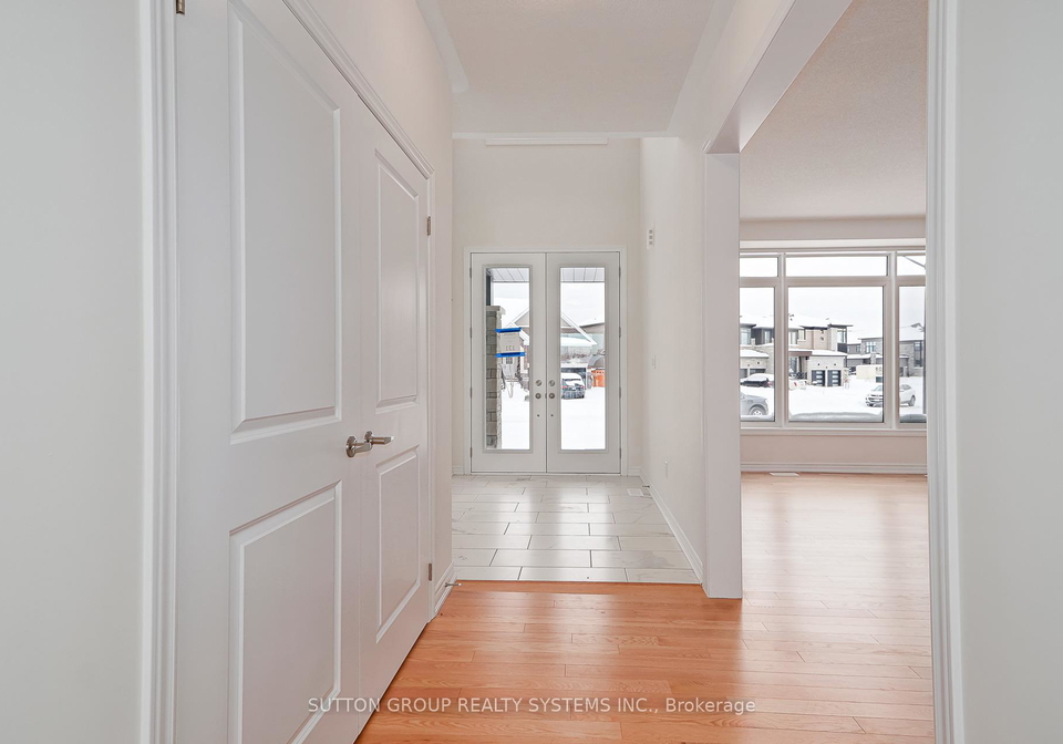 184-roseanne-circle-wasaga-beach-ontario-s12855842