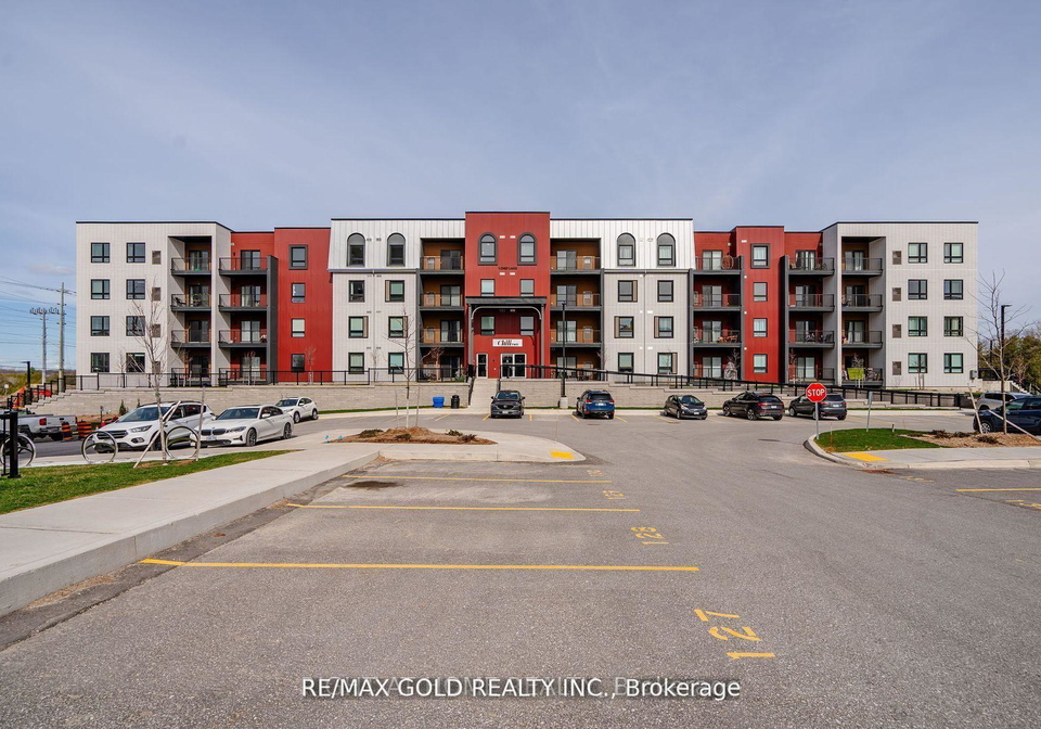 1-chef-lane-barrie-ontario-s12857752