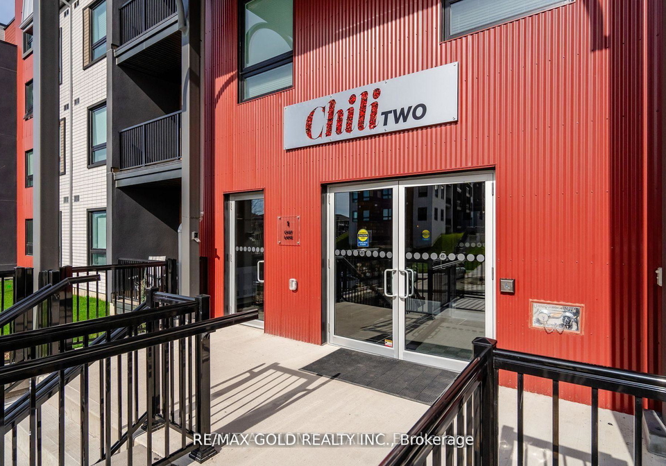1-chef-lane-barrie-ontario-s12857752