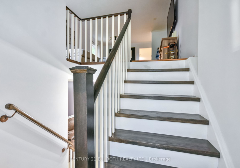 56-monique-crescent-barrie-ontario-s12862292