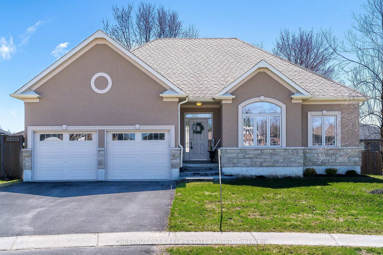 15-patchell-court-springwater-ontario-s12866816