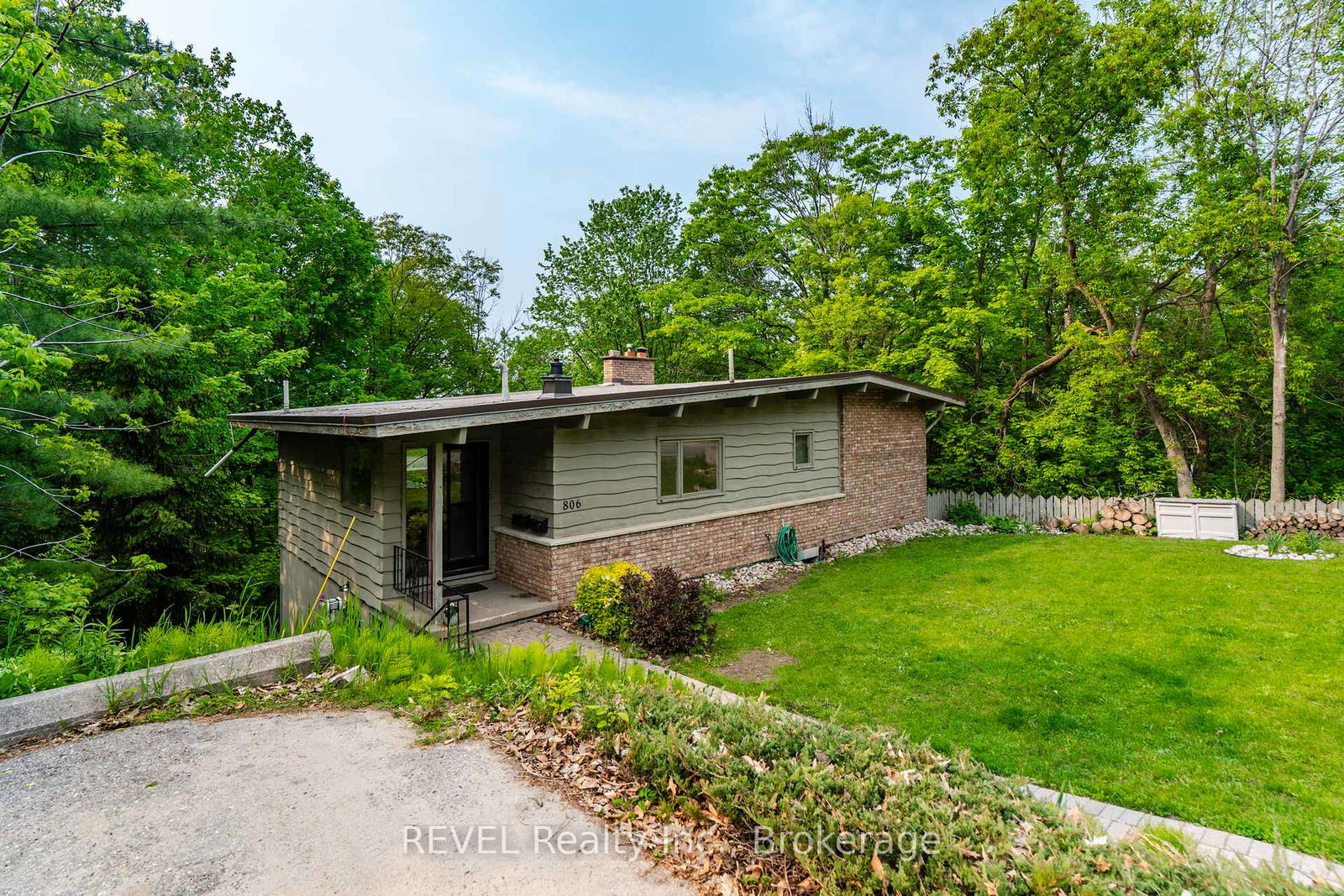 806-victoria-street-midland-ontario-s12868104