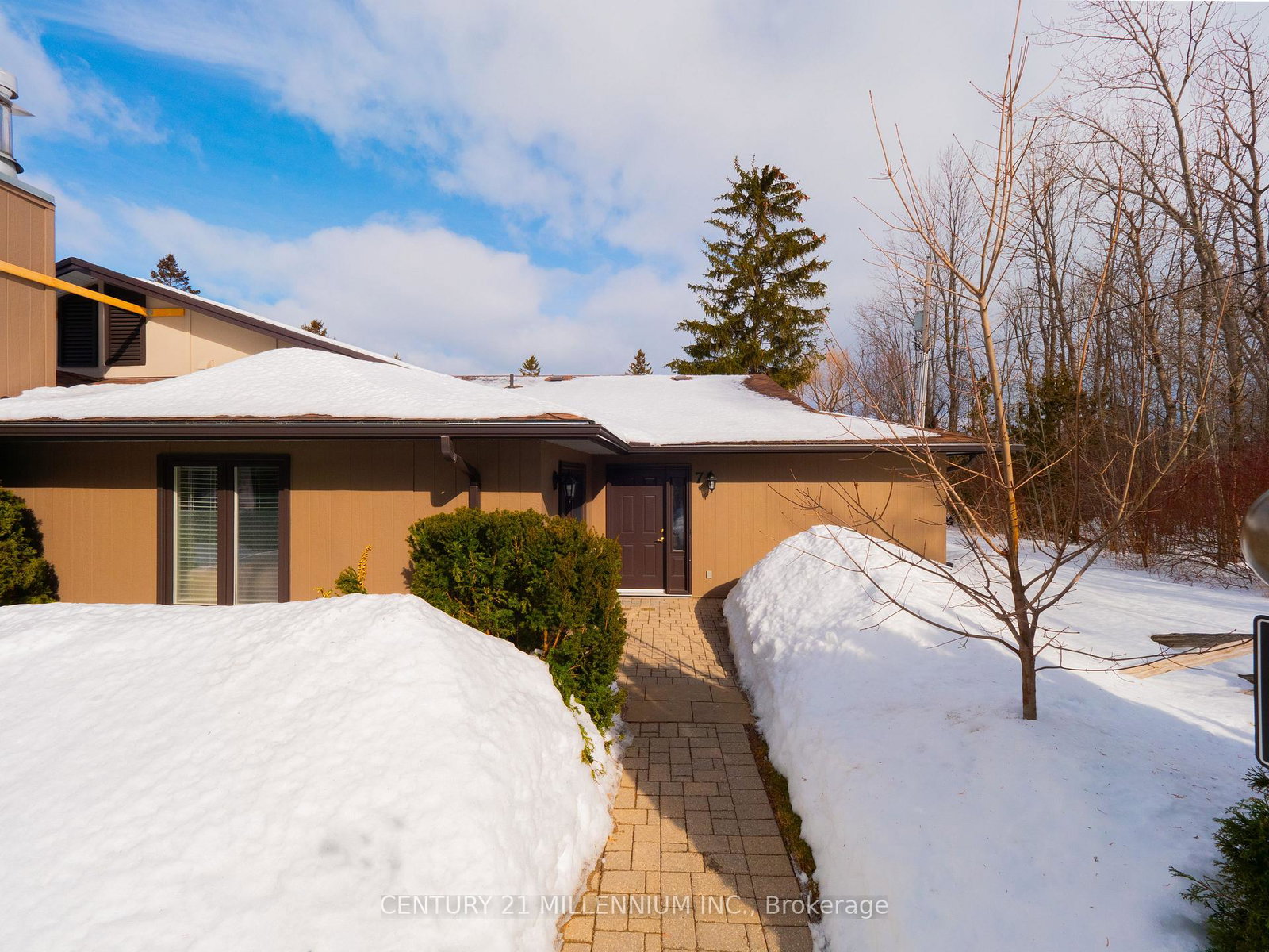 trafalgar-road-collingwood-ontario-s12868108
