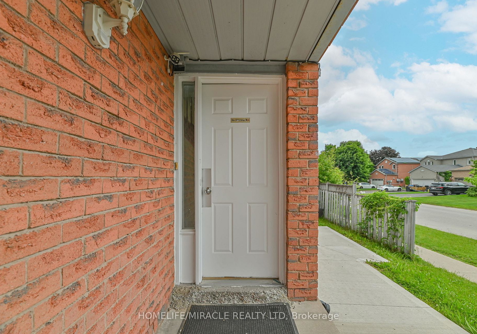 40-blair-crescent-barrie-ontario-s12870222