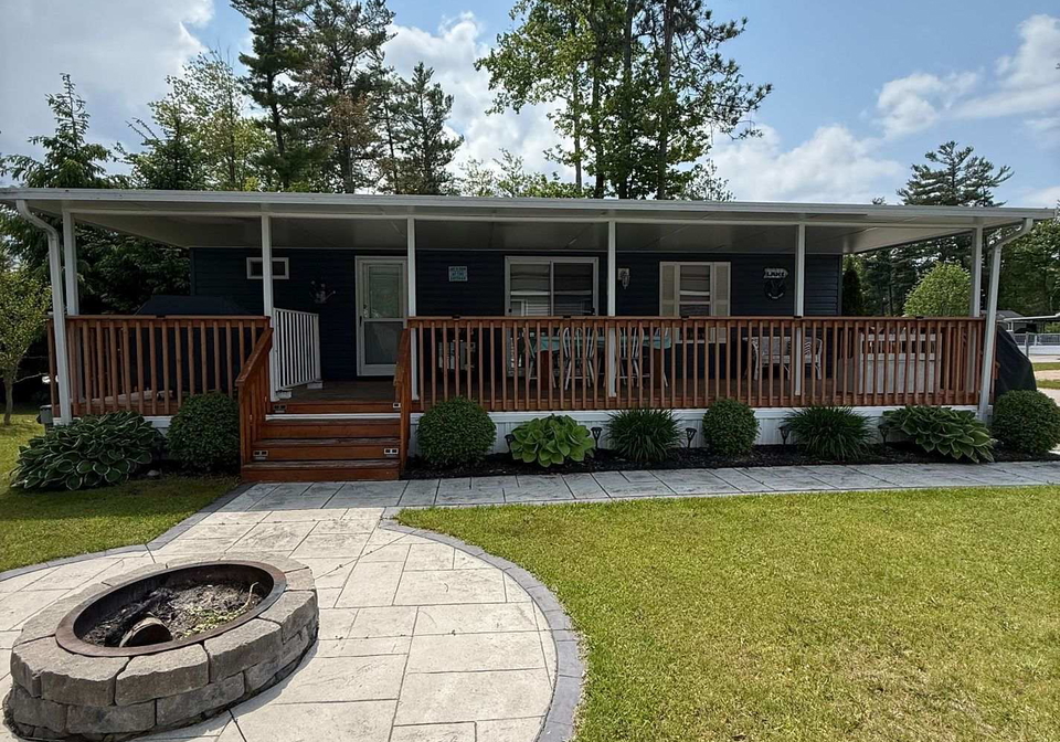 7-nipagon-circle-wasaga-beach-ontario-s12873500