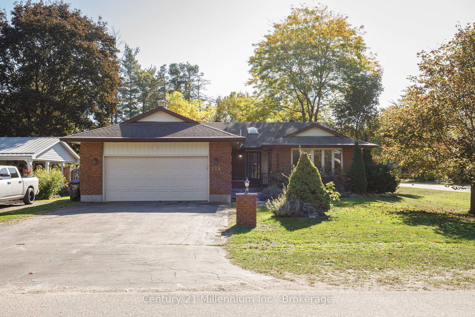 213-jane-street-clearview-ontario-s12877204