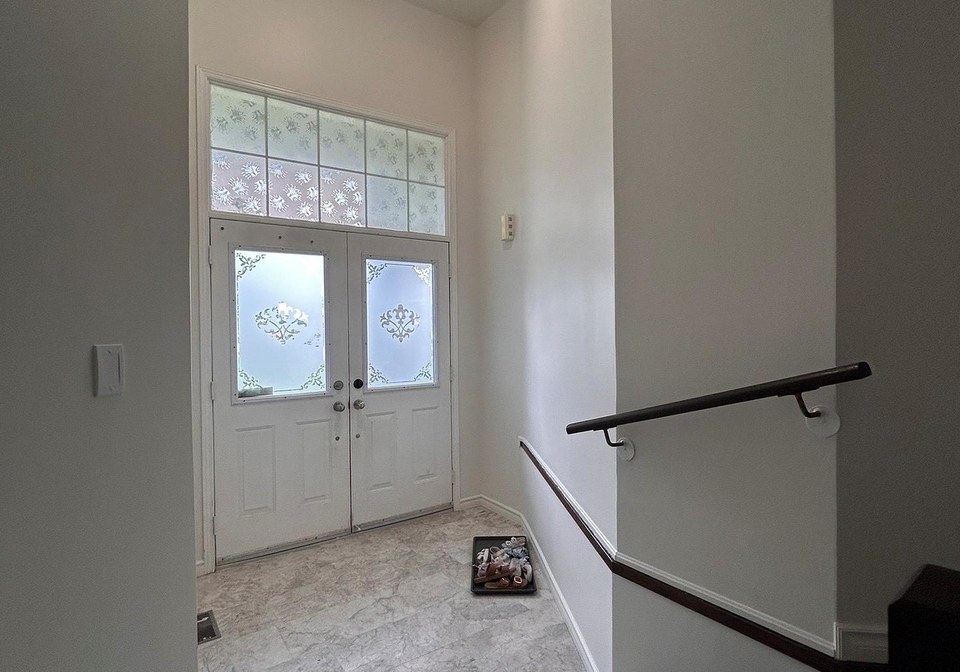 35-meyer-avenue-barrie-ontario-s12878052