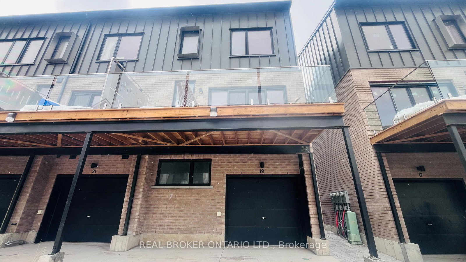19-rainwater-lane-barrie-ontario-s12878736