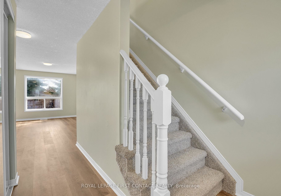 3-srigley-street-barrie-ontario-s12879088